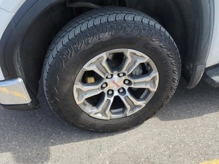 2023 GMC Sierra 1500 in Montreal, Quebec - 2 - w320h240px