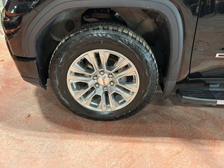 GMC SIERRA 1500  2023 à Montréal, Québec - 3 - w320h240px