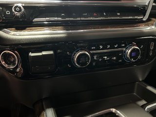 GMC SIERRA 1500  2023 à Montréal, Québec - 11 - w320h240px