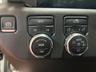 GMC SIERRA 1500  2023 à Montréal, Québec - 8 - w320h240px