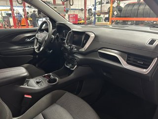 GMC TERRAIN  2023 à Montréal, Québec - 15 - w320h240px