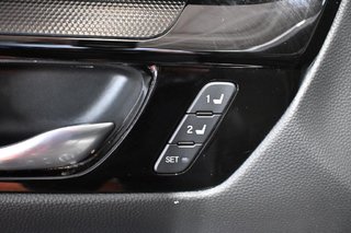 Honda CR-V HYBRID  2023 à Montréal, Québec - 9 - w320h240px