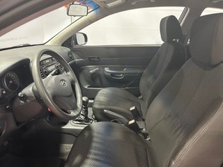 2011 Hyundai ACCENT in Montreal, Quebec - 9 - w320h240px