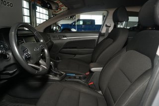 Hyundai Elantra  2020 à Montréal, Québec - 10 - w320h240px
