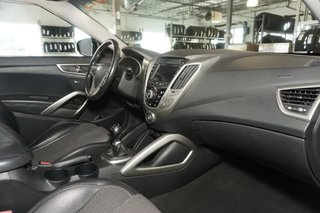 2013 Hyundai Veloster in Montreal, Quebec - 13 - w320h240px