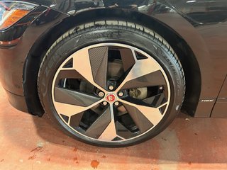 Jaguar I-PACE  2019 à Montréal, Québec - 16 - w320h240px