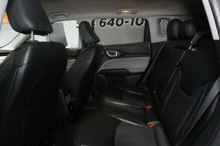 2022 Jeep Compass in Montreal, Quebec - 11 - w320h240px