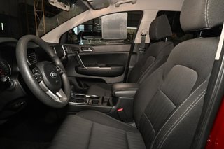 Kia Sportage  2021 à Montréal, Québec - 10 - w320h240px