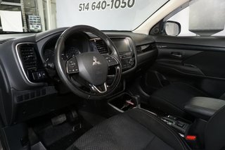 Mitsubishi Outlander  2019 à Montréal, Québec - 2 - w320h240px