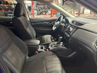 2019 Nissan Rogue in Montreal, Quebec - 17 - w320h240px