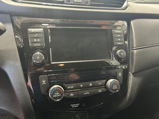 2020 Nissan ROGUE in Montreal, Quebec - 15 - w320h240px
