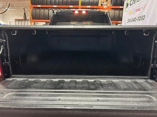 Ram 1500 CLASSIC  2021 à Montréal, Québec - 13 - w320h240px