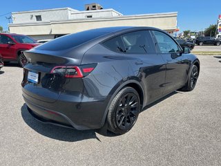 2024 Tesla Model Y in Montreal, Quebec - 6 - w320h240px