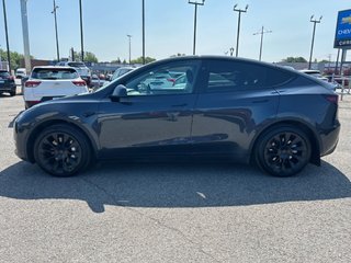 2024 Tesla Model Y in Montreal, Quebec - 4 - w320h240px