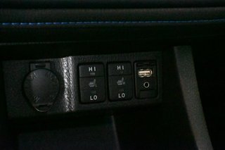 Toyota Corolla  2017 à Montréal, Québec - 10 - w320h240px