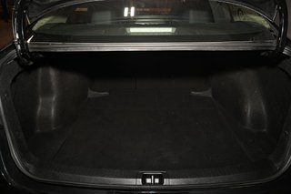 Toyota Corolla  2022 à Montréal, Québec - 12 - w320h240px
