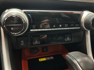 Toyota RAV4  2022 à Montréal, Québec - 15 - w320h240px