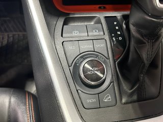Toyota RAV4  2022 à Montréal, Québec - 14 - w320h240px