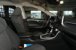 Toyota RAV4  2023 à Montréal, Québec - 14 - w320h240px