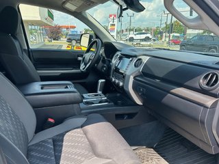 Toyota Tundra  2020 à Montréal, Québec - 15 - w320h240px