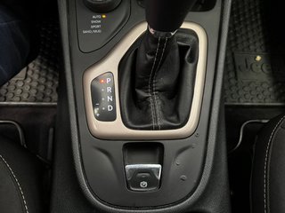 Jeep Cherokee  2016 à Saint-Eustache, Québec - 22 - w320h240px