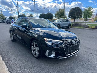 Audi A3 Sedan Komfort | QUATTRO | TOIT | CARPLAY | BAS KILO | 2023 à Brossard, Québec - 3 - w320h240px