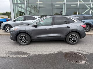 Ford Escape  2021 à Brossard, Québec - 3 - w320h240px