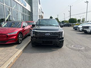 Ford F-150 Lightning  2023 à Brossard, Québec - 3 - w320h240px