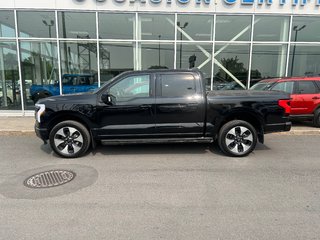 Ford F-150 Lightning  2023 à Brossard, Québec - 5 - w320h240px