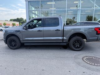 Ford F-150 Lightning XLT | 4X4 | ENS. REMORQUAGE MAX | CARPLAY 2025 à Brossard, Québec - 5 - w320h240px