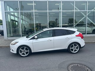 2013 Ford Focus in Brossard, Quebec - 5 - w320h240px
