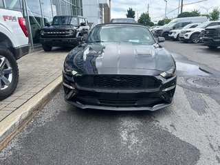 Ford Mustang convertible  2018 à Brossard, Québec - 3 - w320h240px