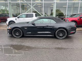 Ford Mustang convertible  2020 à Brossard, Québec - 3 - w320h240px