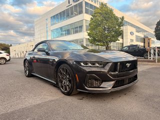 2024 Ford Mustang convertible in Brossard, Quebec - 3 - w320h240px