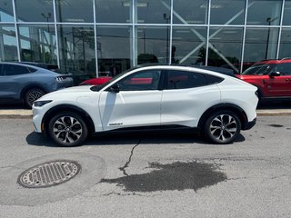 Ford Mustang Mach-E  2021 à Brossard, Québec - 5 - w320h240px