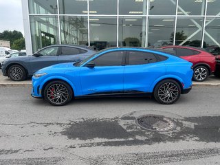 Ford Mustang Mach-E  2022 à Brossard, Québec - 5 - w320h240px