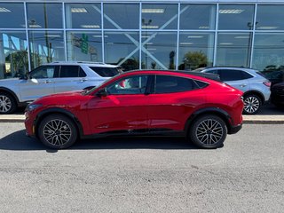 Ford Mustang Mach-E  2024 à Brossard, Québec - 5 - w320h240px