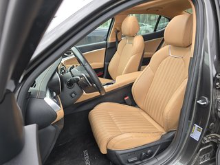 2023 GENESIS G70 3.3T ADVANCED 365HP CUIR TOIT NAV in Montréal, Quebec - 4 - w320h240px