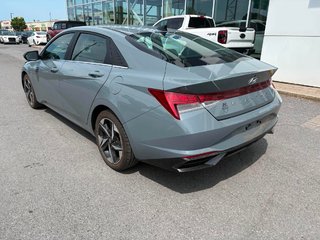 2023 Hyundai Elantra in Brossard, Quebec - 5 - w320h240px