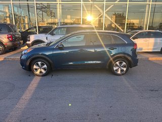 Kia Niro  2018 à Brossard, Québec - 5 - w320h240px