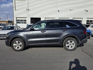 2022 Kia Sorento LX+ 8 PASSAGERS AWD CARPLAY SIEGES CHAUFF CAMERA in Montréal, Quebec - 3 - w320h240px