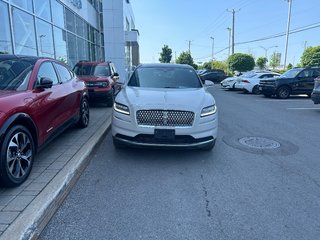 2022 Lincoln NAUTILUS in Brossard, Quebec - 3 - w320h240px