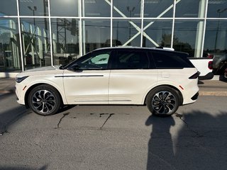 Lincoln Nautilus  2024 à Brossard, Québec - 5 - w320h240px