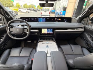2027 Lincoln Navigator L Reserve 4x4 in Brossard, Quebec - 6 - w320h240px