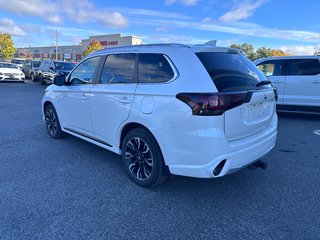 2018 Mitsubishi Outlander PHEV in Brossard, Quebec - 5 - w320h240px