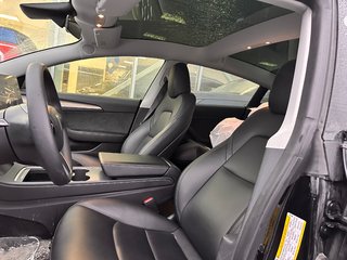 2023 Tesla Model 3 in Brossard, Quebec - 5 - w320h240px
