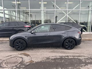 2025 Tesla Model Y in Brossard, Quebec - 5 - w320h240px