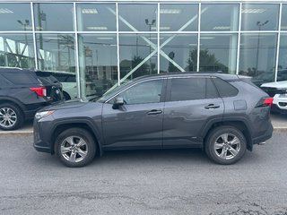 2022 Toyota RAV4 in Brossard, Quebec - 5 - w320h240px
