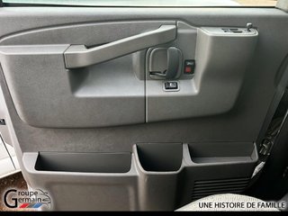 2024 Chevrolet Express Cargo 3500 à St-Raymond, Québec - 5 - w320h240px