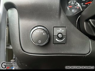 2024 Chevrolet Express Cargo 3500 à St-Raymond, Québec - 7 - w320h240px